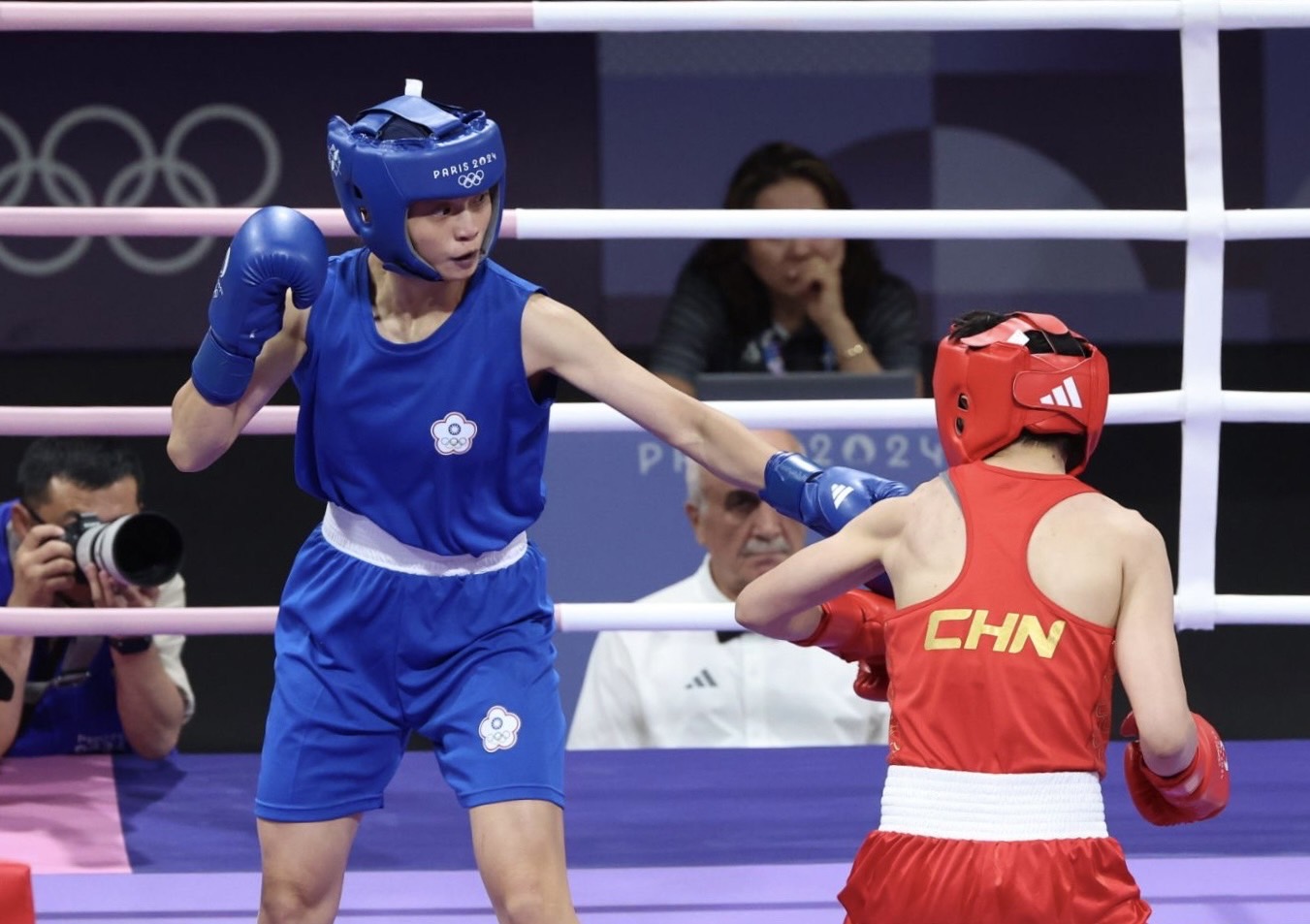 (圖)我國選手吳詩儀勇奪巴黎奧運女子拳擊60公斤級銅牌。