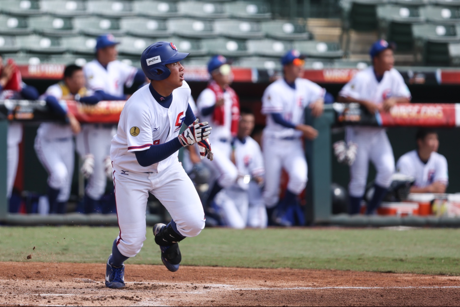 (圖)Taiwan’s youth representative baseball team player Wang Nian-hao scored a ground rule double in the second innings to launch his team’s attack and successfully ran back one point.Provided by the WBSC