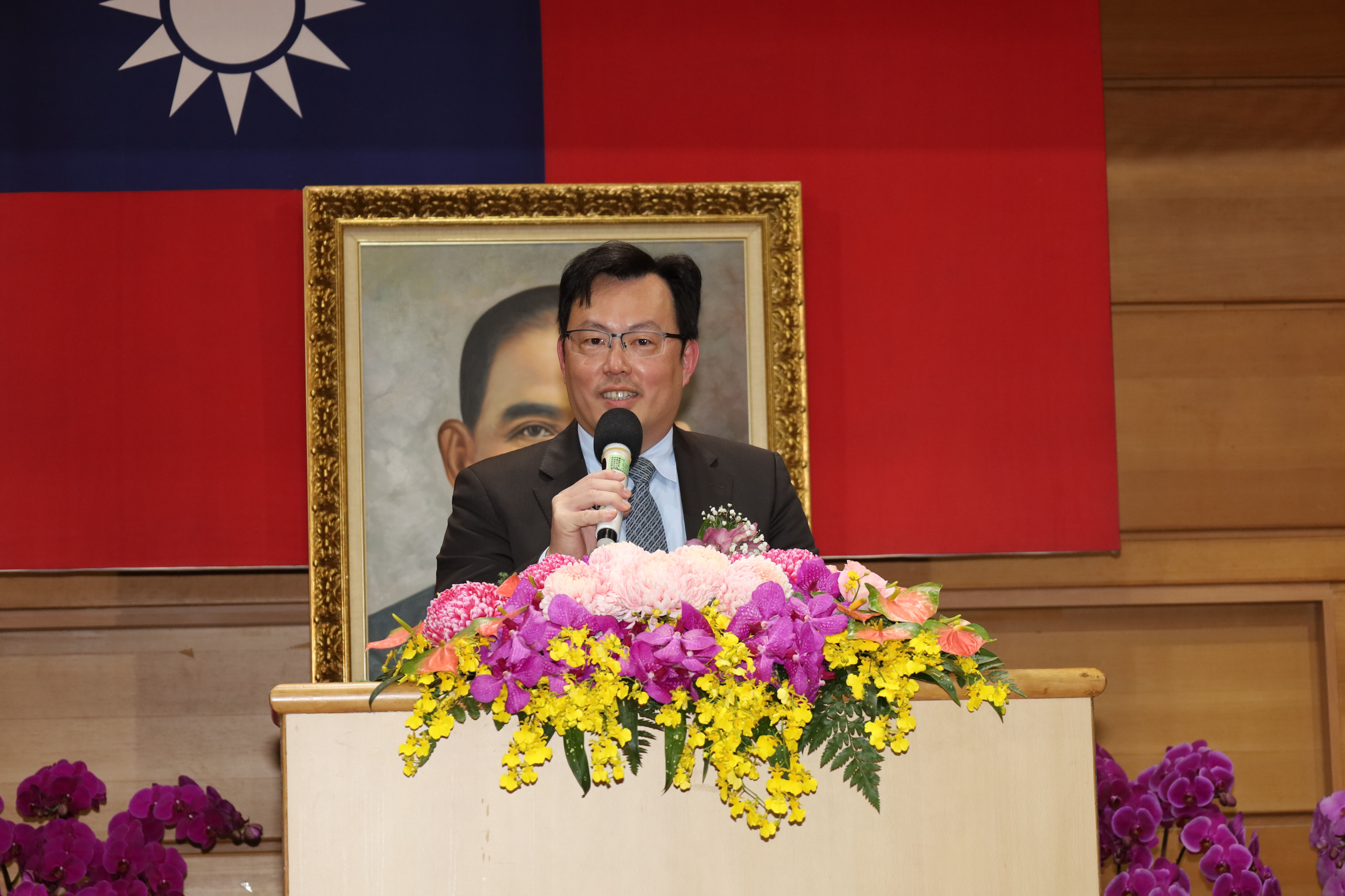 (圖)The Sports Administration held the handover ceremony for the position of Director-General on February 20, with Cheng Shih-Chung taking up the role of Director-General. 