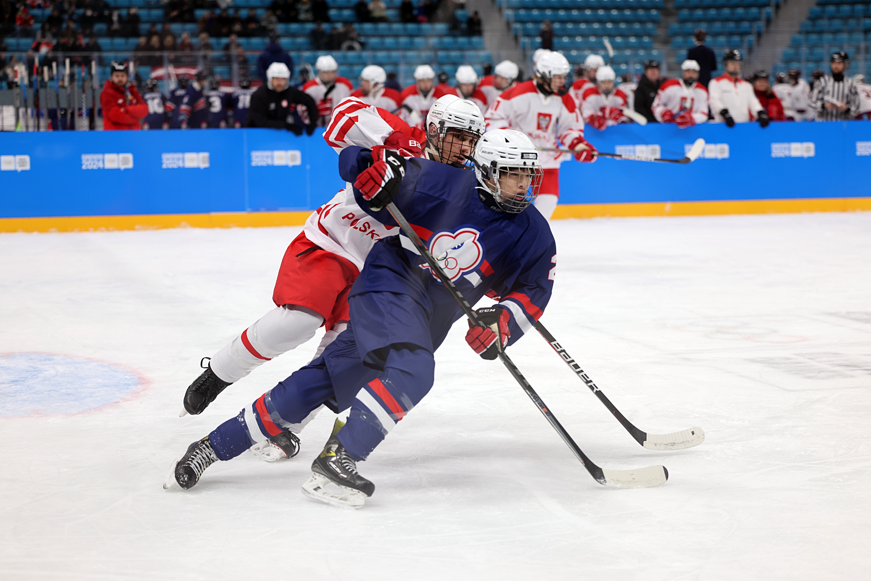(圖)Chinese Taipei delegation ice hockey team versus Poland at the Gangwon 2024 Winter Youth Olympic Games.