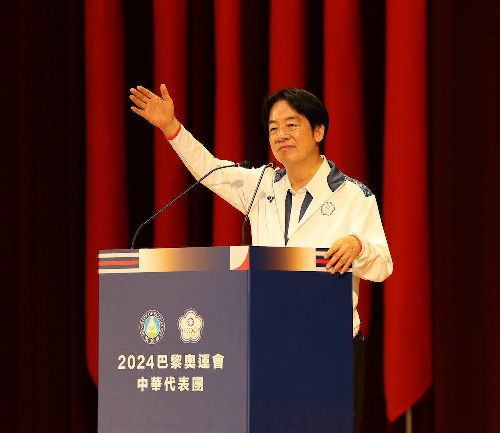 (圖)President Lai Ching-te attended the flag-presenting ceremony of the Taiwan delegation of the 