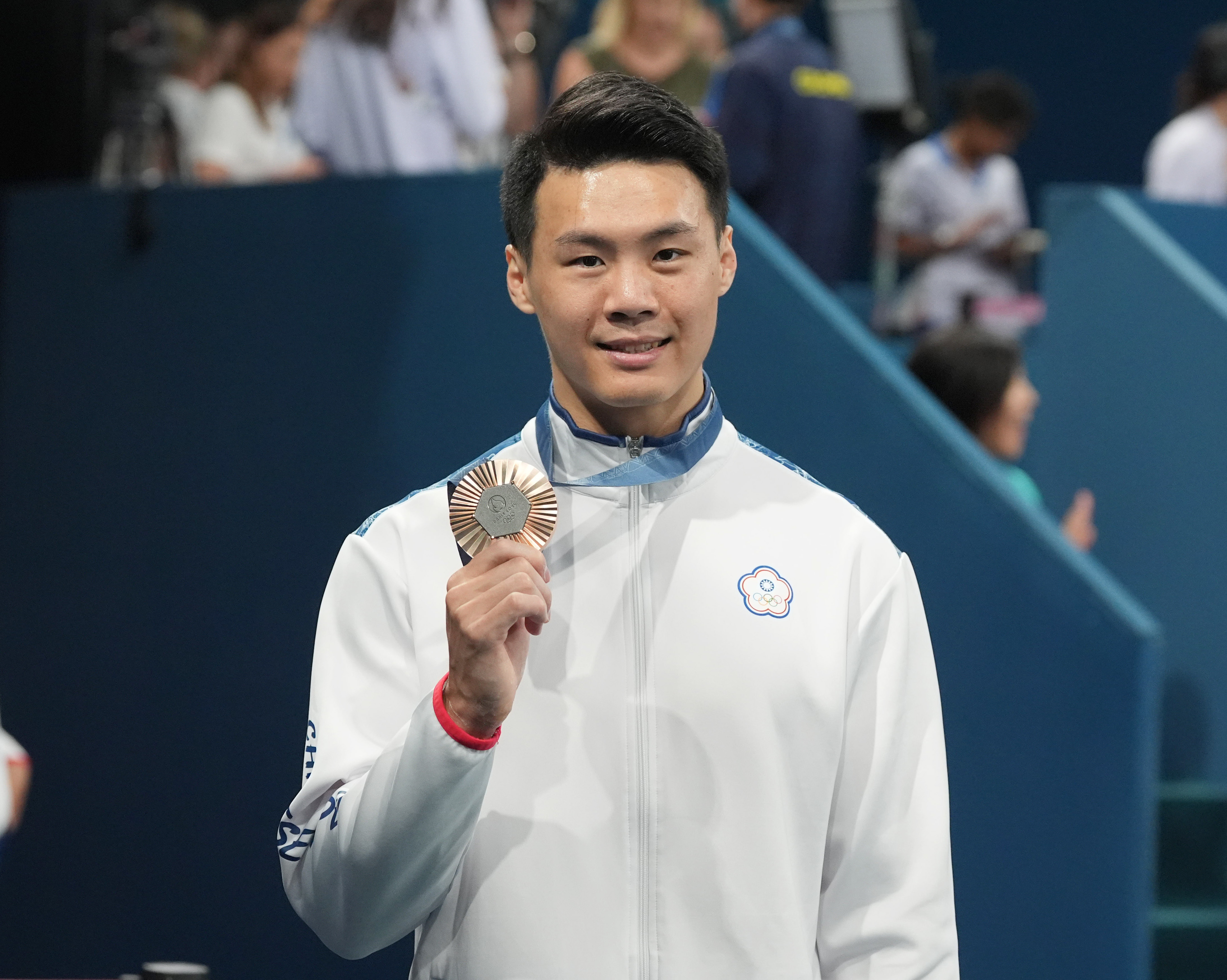 (圖)Taiwanese gymnast Tang Chia-hung won the bronze medal in the men's horizontal bar event at the Paris Olympics. President Lai Ching-te immediately sent a congratulatory message after hearing the good news.