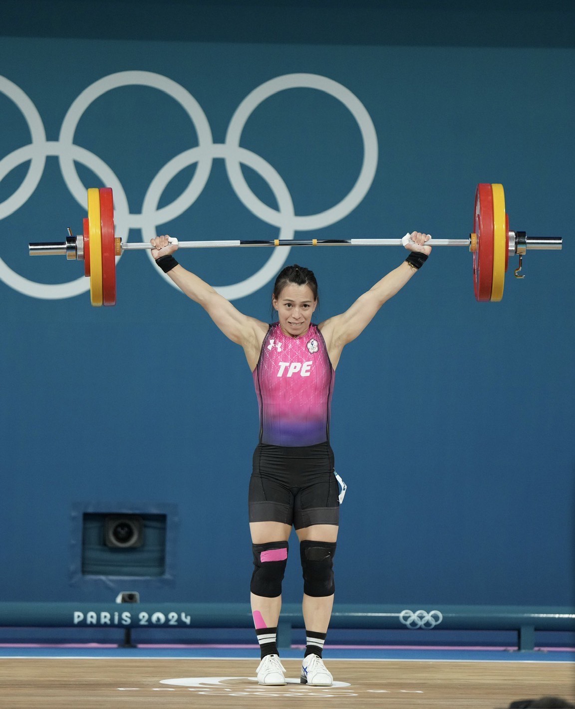 (圖)Taiwan weightlifting “goddess” Kuo Hsing-chun won bronze medal at the Paris Olympics.