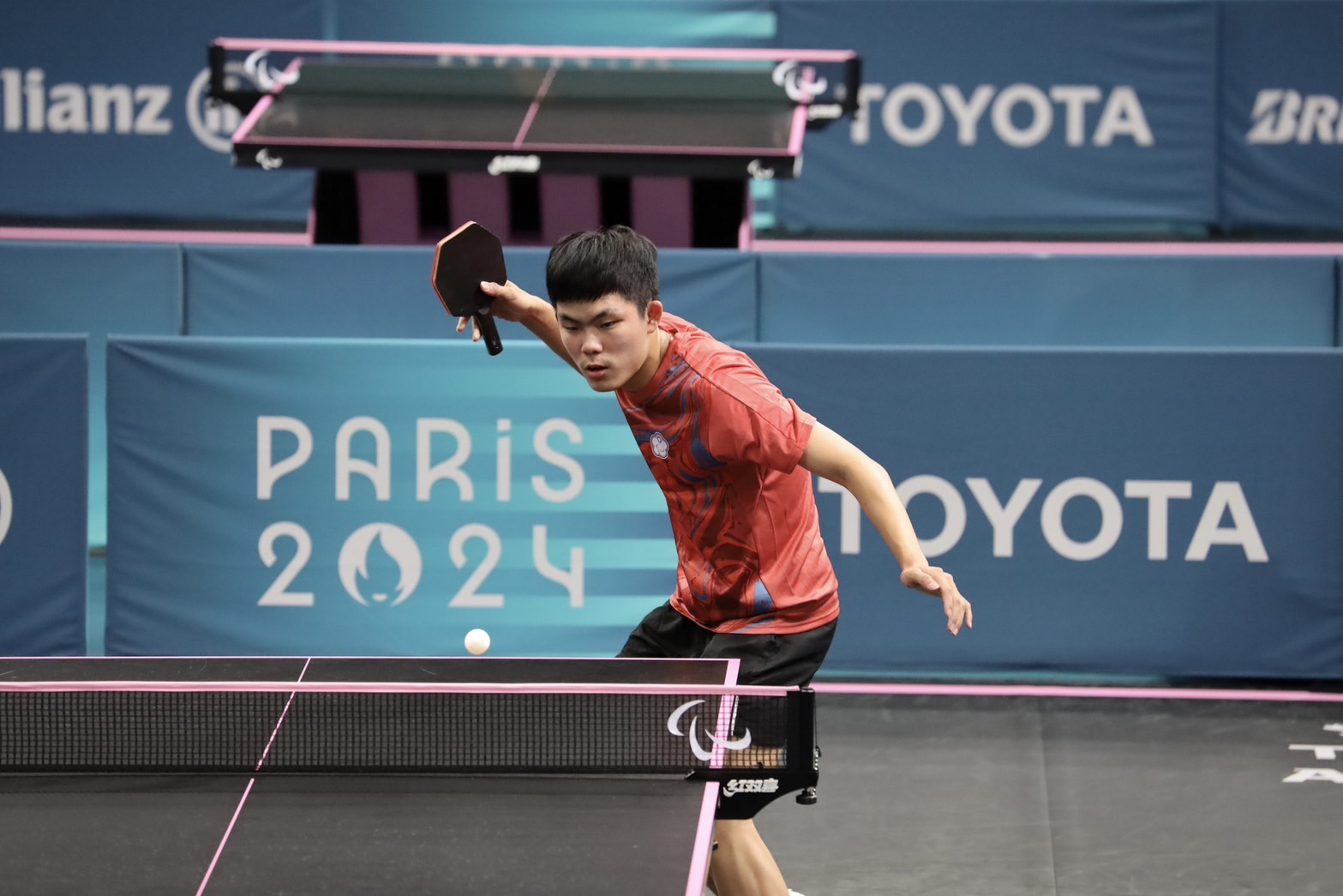 (圖)Chen Po-yen won a bronze medal in the table tennis men’s singles in Paris Paralympic Games.