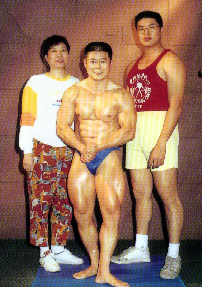 李達和先生（中）全家福