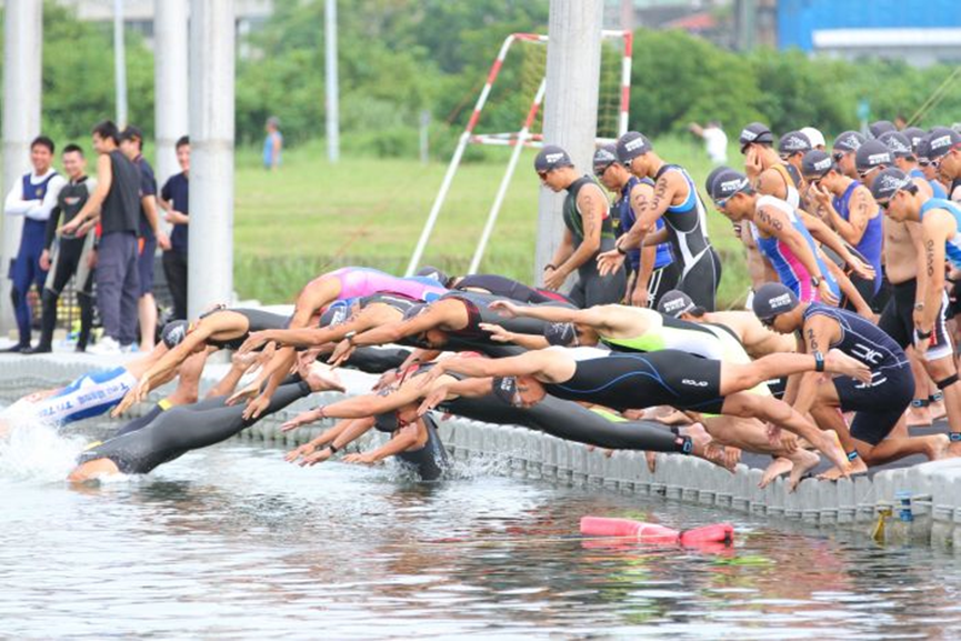 2015新北微風亞洲鐵人三項錦標賽近千人挑戰亞運資格